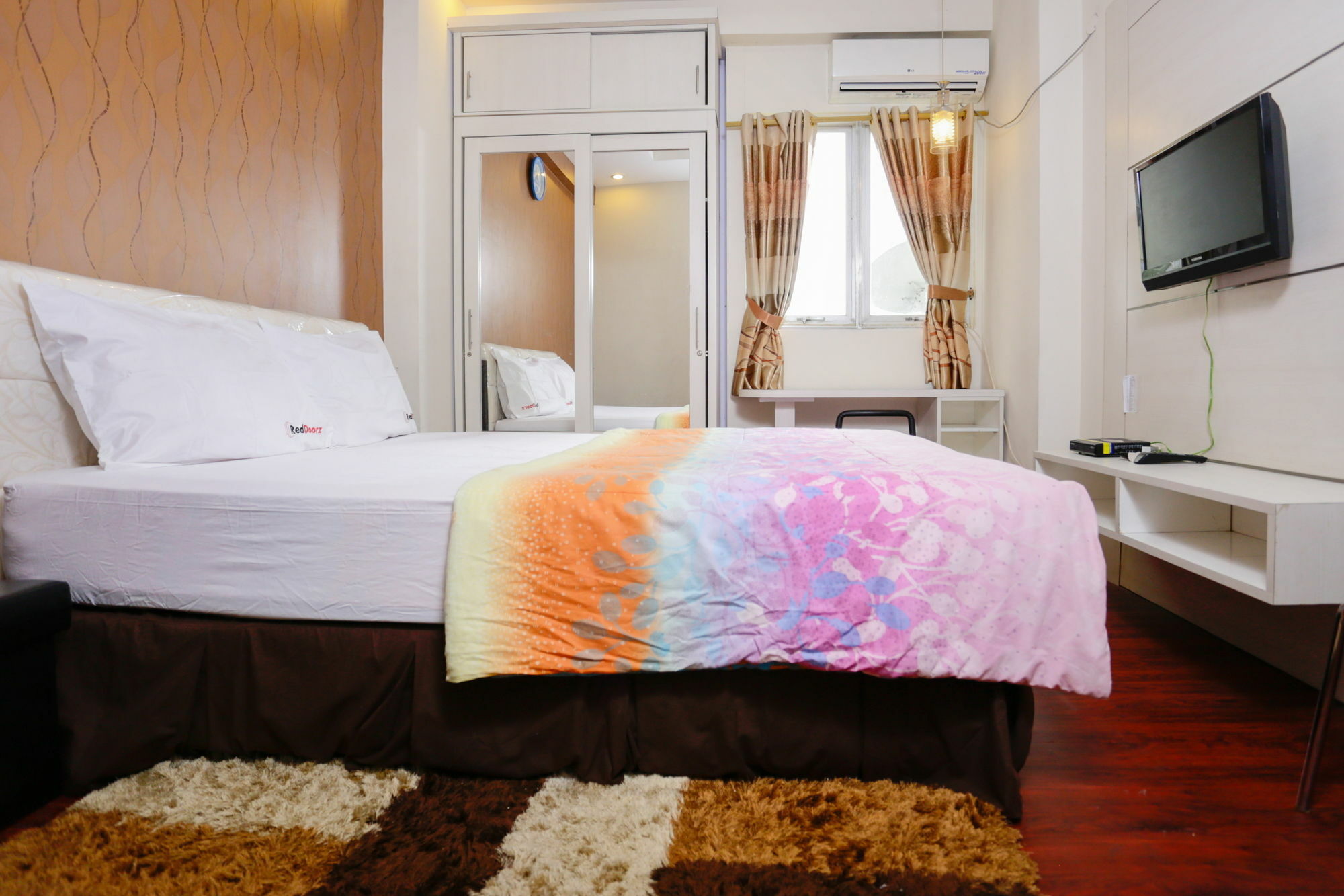 Redliving Apartemen The Suites Metro - Mary Tower E Bandung Dış mekan fotoğraf